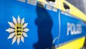 Unfall: Junger Mann mietet Auto mit gestohlenem Führerschein: Unfall