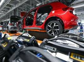 Weiteres Krisenjahr: Deutsche Top-Unternehmen verzeichnen Gewinneinbruch