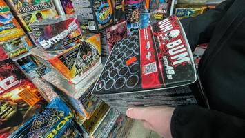 Kugelbombe, Vogelschreck: Diese verbotenen Böller gibt es auf dem Polenmarkt