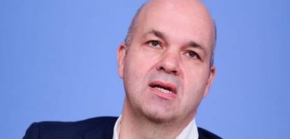 Feiertage 2026: DIW-Präsident Marcel Fratzscher bezeichnet Diskussion über Ersatz-Feiertage als »Phantomdebatte«