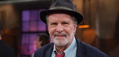 peter sattmann: ex-partnerin katja riemann verabschiedet sich liebevoll auf instagram