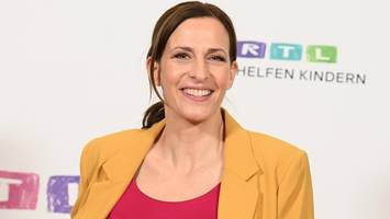 „gzsz“-star ulrike frank in hamburg: für sie schreibt ihr mann auch musicals