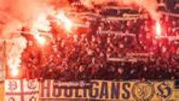 Sicherheit in Stadien: Ministerin an Fußballfans: Pyro werden wir nicht akzeptieren