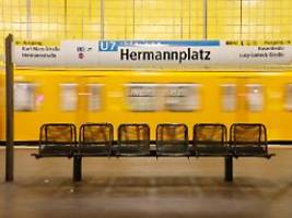 Polizei ermittelt: Unbekannter bestiehlt sterbenden Mann in Berliner U-Bahnhof