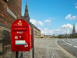 1500 stellen gestrichen: dänische post stellt keine briefe mehr zu