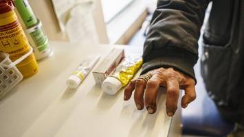 bahnhof zoo: caritas-ambulanz für obdachlose kehrt zurück