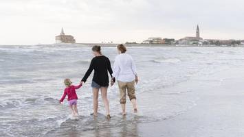 Lesbische Liebe in Italien: Warum Alessia um ihren Sohn kämpfen muss