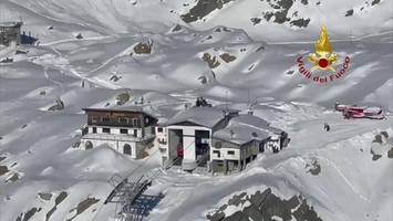 Seilbahn kracht gegen Bergstation: Mehrere Verletzte, 100 Menschen evakuiert