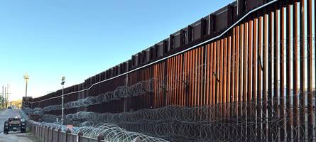 eine mauer im nirgendwo: donald trumps vorzeigeprojekt in arizona löst kopfschütteln aus