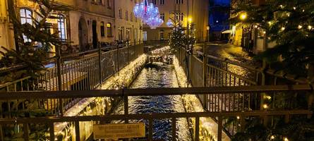 Die Altstadt in Augsburg leuchtet: Christbäume werden aber bald entsorgt
