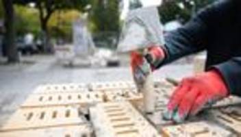 Lehrstellenmangel in Berlin: Warten auf Zahlen – Streit um Ausbildungsplatzabgabe hält an