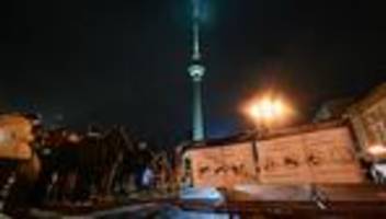 Silvester: Polizei: Zahlreiche Festnahmen wegen gefährlicher Böllerei