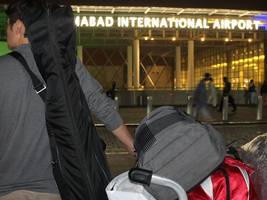 einreise nach deutschland: afghanen mit aufnahmezusage hoffen auf das neue jahr