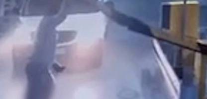 sparkasse gelsenkirchen: Überwachungskamera in parkhaus filmt offenbar die täter