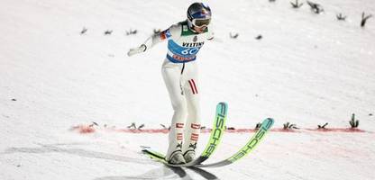 vierschanzentournee: stephan embacher springt schanzenrekord, karl geiger bei neujahrsspringen dabei