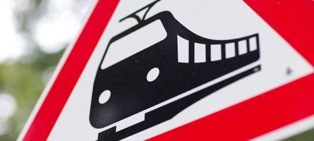 Güterwagon bei Rosenheim entgleist – Bahnstrecke gesperrt