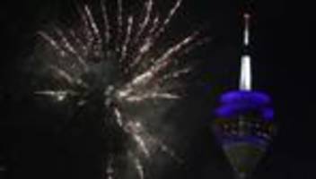 Jahreswechsel: 22 Polizistinnen und Polizisten an Silvester leicht verletzt