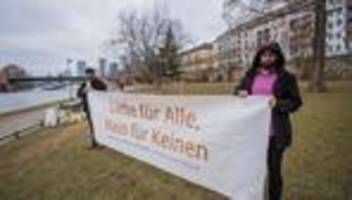 Müllsammelaktion: 80 muslimische Jugendliche beim Neujahrsputz in Frankfurt