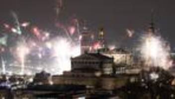 Notfälle: Dresdner Feuerwehr: Friedliche Silvesternacht