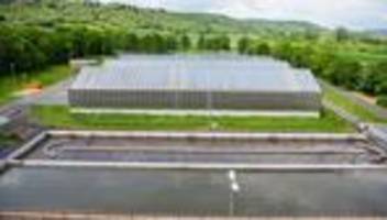 Notfälle: Mitarbeiter tot im Klärschlammbecken gefunden