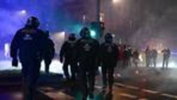 Silvester: Angriffe auf Polizei und Sanitäter in Berlin