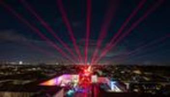 Silvesterparty: 10.000 feiern friedlich Silvester auf Münchens Ludwigstraße