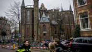 silvesternacht in den niederlanden: bekannte kirche in amsterdam durch feuer zerstört