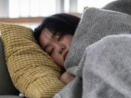 grundlegende reform gefordert: arbeitgeber wollen axt an lohnfortzahlung für kranke legen