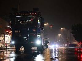 ruhigeres silvester in berlin: polizei meldet 430 festnahmen und massive angriffe in moabit