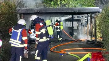 Silvester im Kreis Pinneberg: 15-Jähriger wirft Böller auf Polizisten