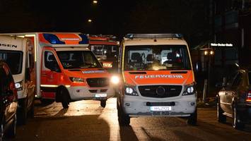 Silvesterparty: Pärchen streitet sich – dann fliegen die Fäuste