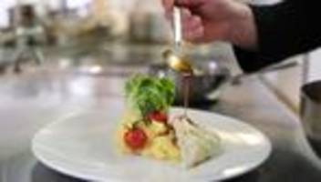 branche unter druck: was die 7-prozent-steuer für restaurants und gäste bedeutet