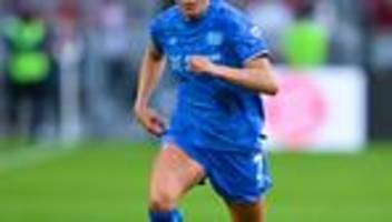 Frauen-Bundesliga: Bayer Leverkusen verlängert mit Torjägerin Kramer bis 2027