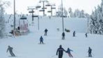 Wintersportsaison angelaufen: Gute Aussichten und viele Gäste auf Hessens Skipisten