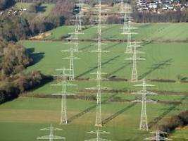 2000 kilometer an leitungen: netzagentur genehmigt bau so vieler stromautobahnen wie nie