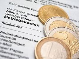 Eindeutige Regelung: Betriebskosten: Verspätete Abrechnung freut den Mieter