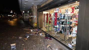 Woolworth Spandau: Filiale bleibt nach Silvester-Explosion vorerst geschlossen
