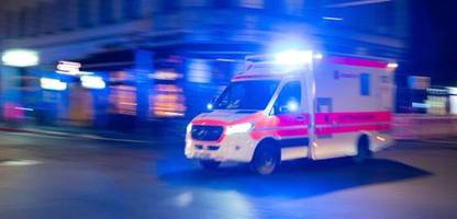 Silvester in Berlin: Elfjähriger Junge wohl von Kugelbombe schwer verletzt