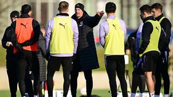 Ceesay, „Dapo“, Sinayoko: Seltsame Gerüchte begleiten St. Paulis Trainingsauftakt