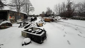 verheerender brand in henstedt-ulzburg: katastrophe für fußballer