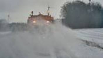 Wetter: Schneeschauer und Glätte haben Südwesten im Griff