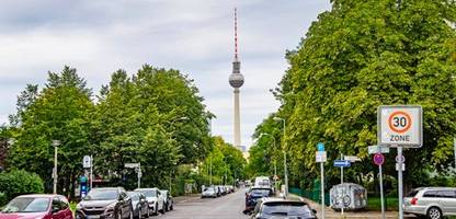 Verkehrssicherheit: Tempo 30 in Städten bremst das Unfallrisiko, erhöht die Fahrzeit aber kaum