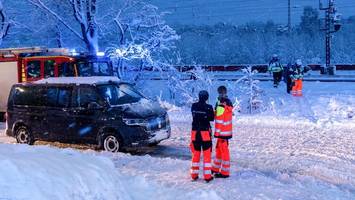 Mann nimmt statt Zug die Gleise – Bahnstrecke zeitweise gesperrt