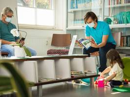 Gesundheitssystem: Deutsche ärgern sich über lange Wartezeiten auf Arzttermine