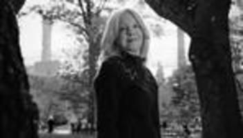 Maria Schneider: Wie Zufälle dem Leben eine neue Richtung geben