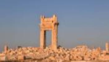 Terrormiliz im Visier: Britische und französische Luftwaffe greifen IS in Syrien an