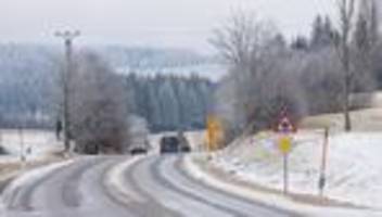 verkehr: kaum unfälle bei schnee und glätte in baden-württemberg