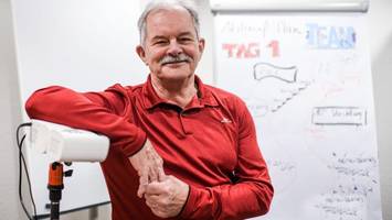 zwischen visite und vokabeln: so lernen pflegekräfte in berlin deutsch