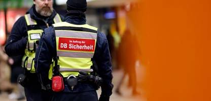 jeden tag werden fünf bahnbeschäftigte körperlich attackiert
