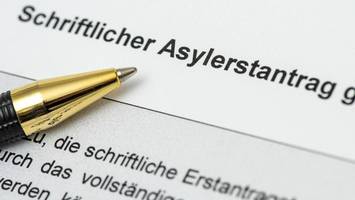 deutlicher rückgang bei asylanträgen in deutschland